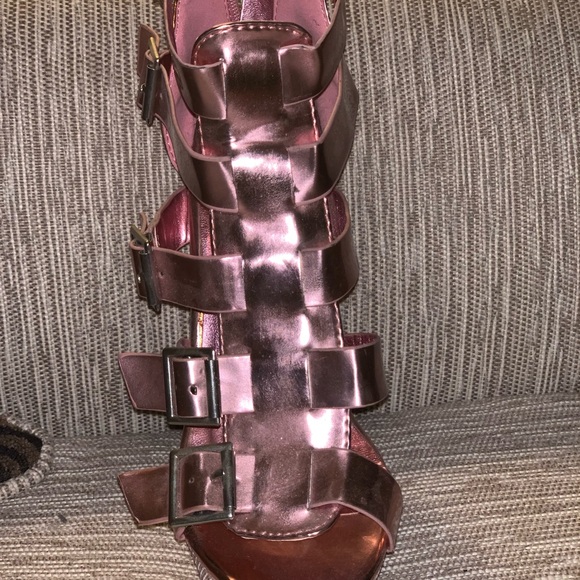 Platform wedge shoe - Picture 3 of 4